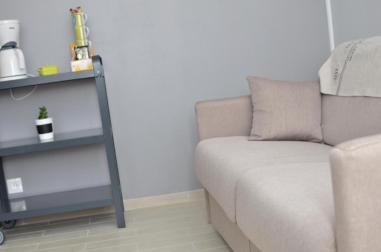 Mistral Appartements Port-Saint-Louis-du-Rhone Bagian luar foto