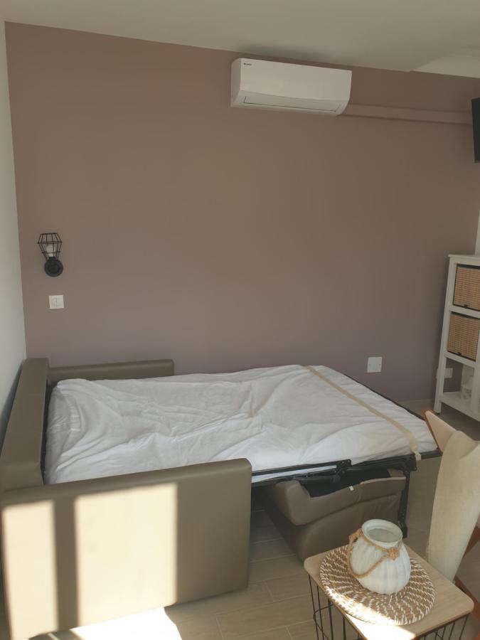 Mistral Appartements Port-Saint-Louis-du-Rhone Bagian luar foto