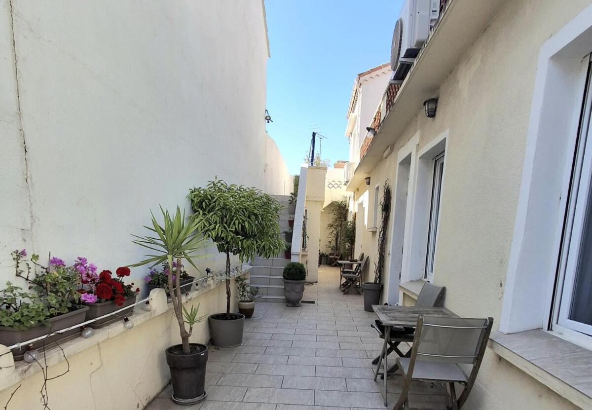 Mistral Appartements Port-Saint-Louis-du-Rhone Bagian luar foto
